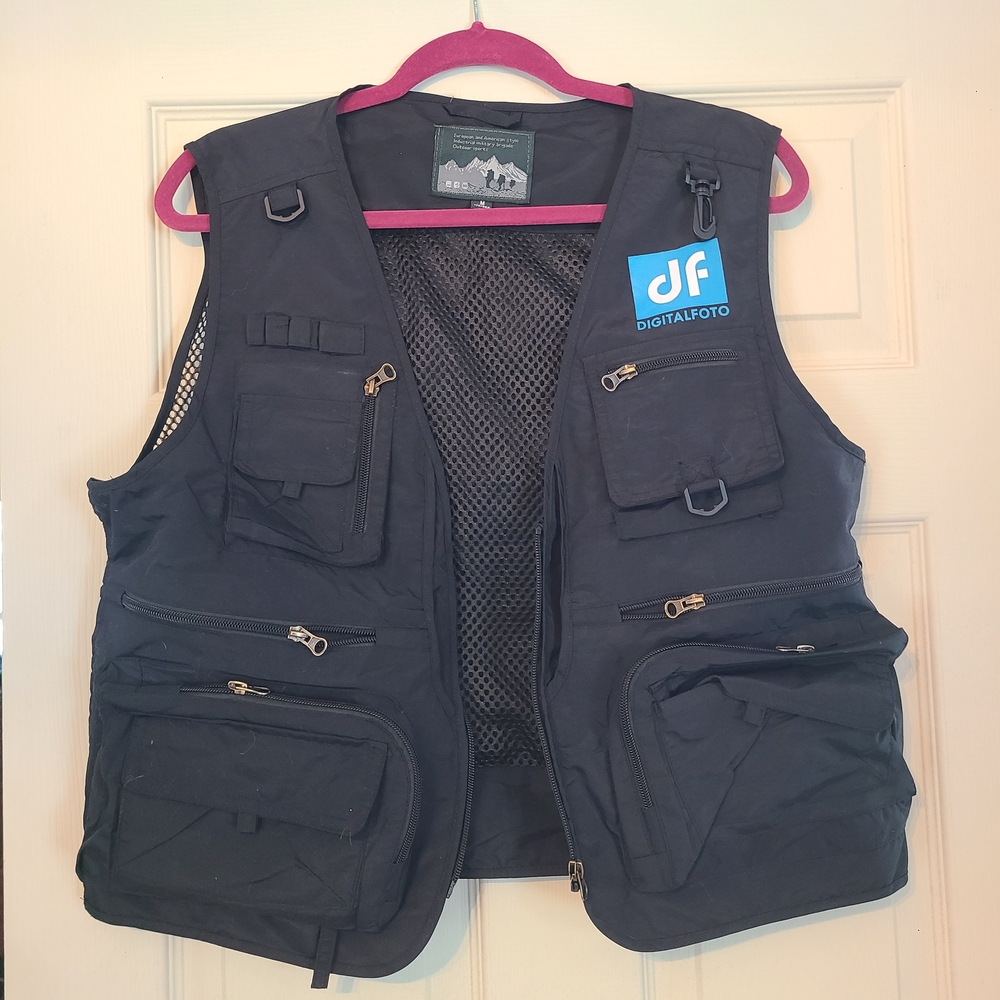 DigitalFoto Black Utility Vest